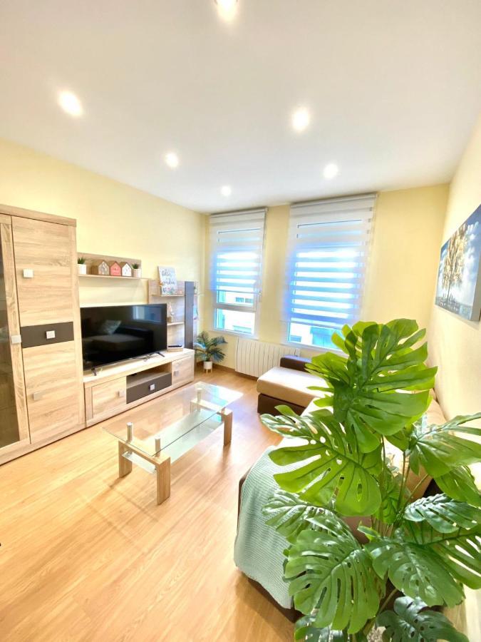 Arenal Home, Parking Gratis Lugo Exterior photo